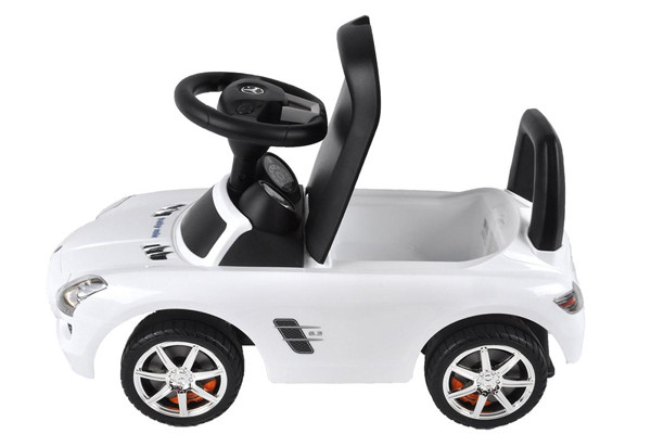 Opbergruimte onder de zitting.