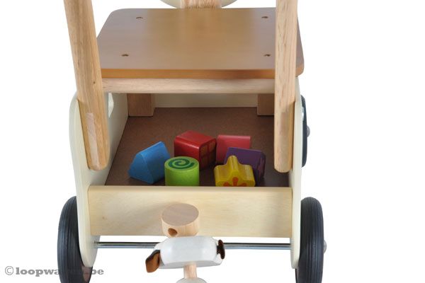 In de binnenkant is ruimte voor houten blokken.