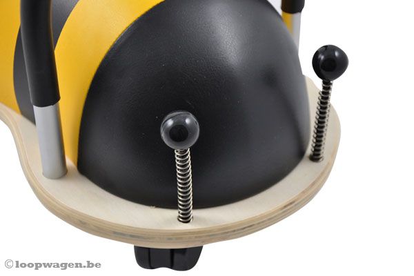 Speelse sprietjes aan de voorzijde.